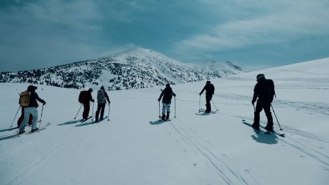 海蓝通透品牌广告感