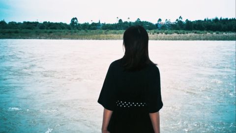 夕光人像暖琥珀粉