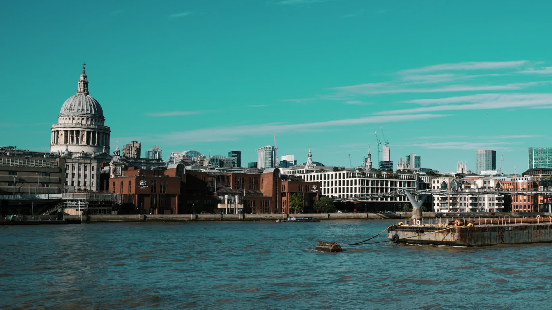 应用 LUT 后预览